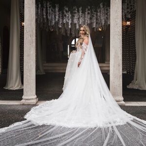 Elegant White Wedding Dress